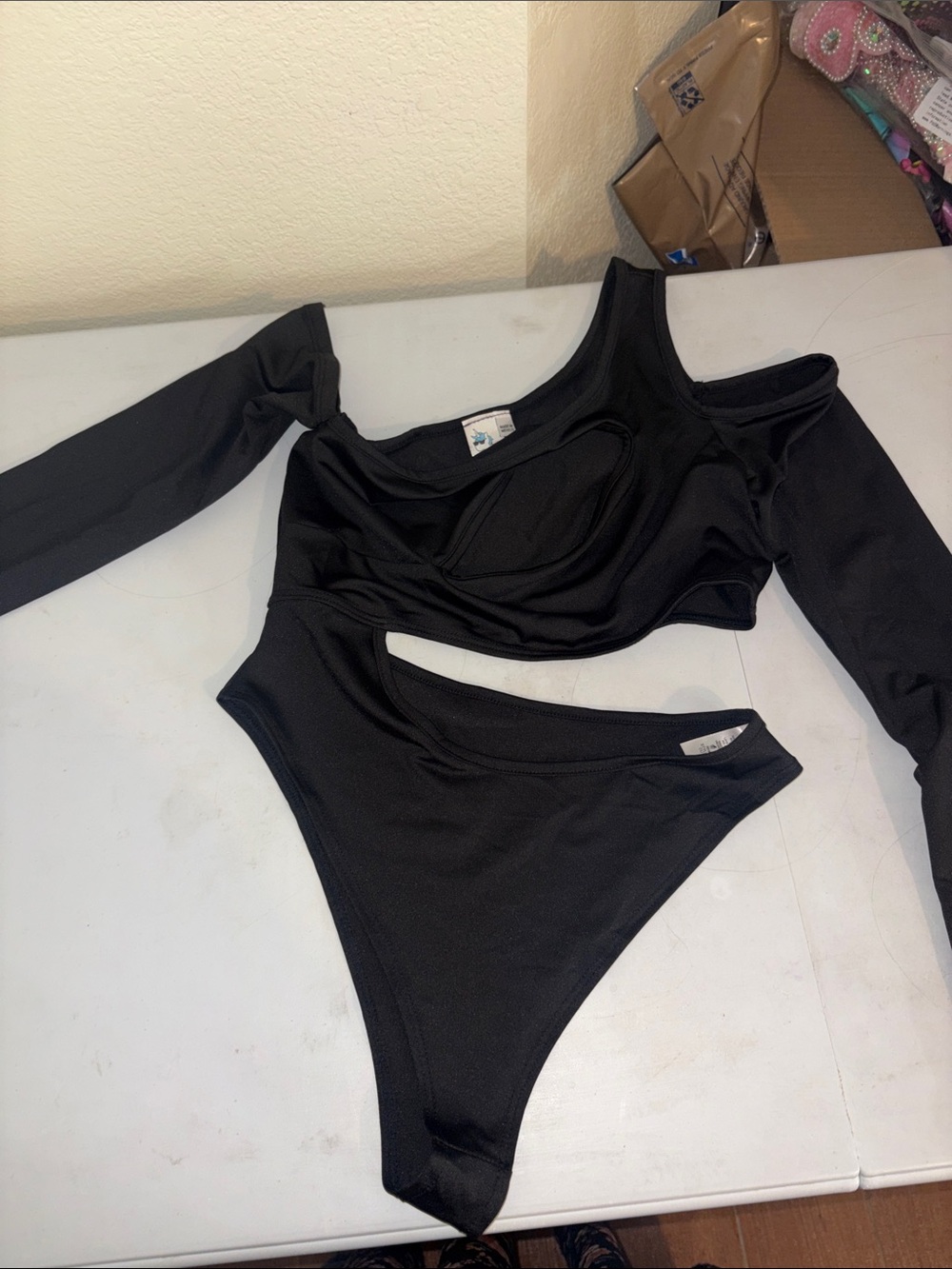 #518 NEW 🆕 medium bodysuit
